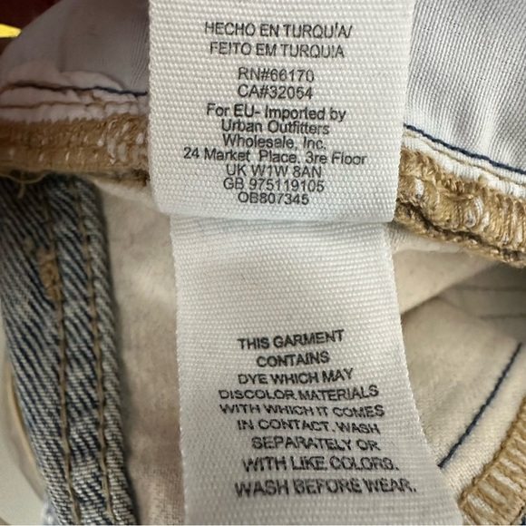 We the free Jeans Size 25 Raw Hem - Picture 4 of 5